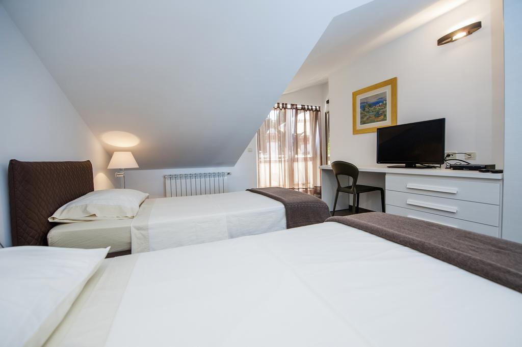 Corte Dei Merli Suite & Room โรวีน ห้อง รูปภาพ