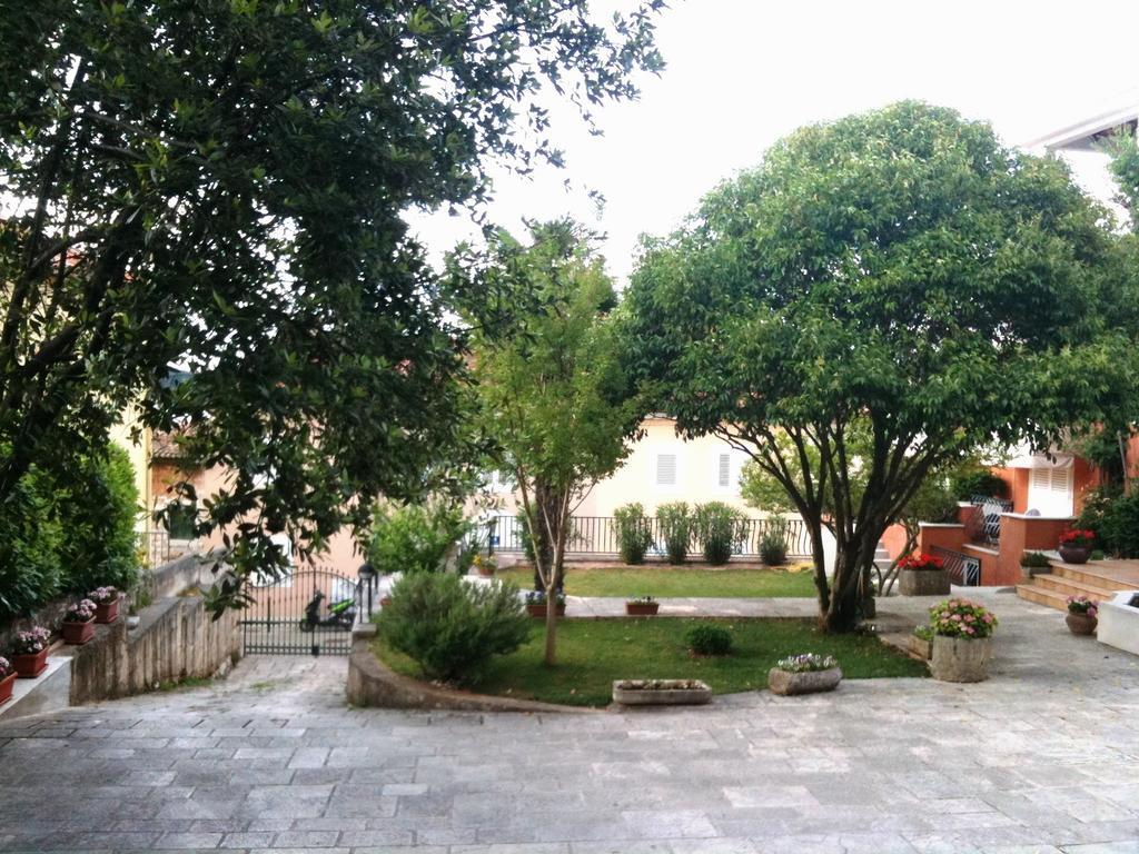 Corte Dei Merli Suite & Room โรวีน ภายนอก รูปภาพ